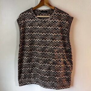 Gray and Black Boxy Sleeveless Blouse